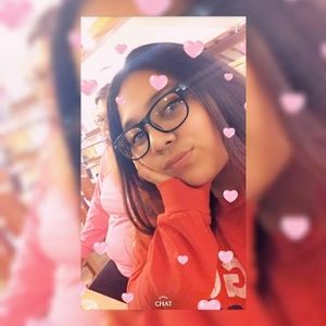 Meet your Posher, Leslie